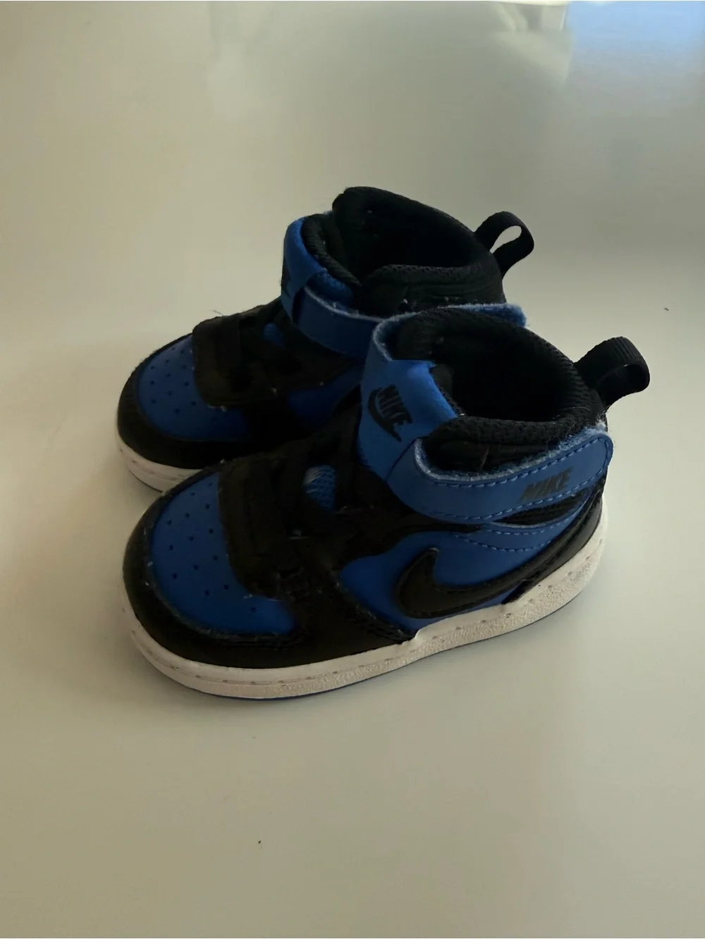 Nike Toddler Black and Blue High-Top Sneakers